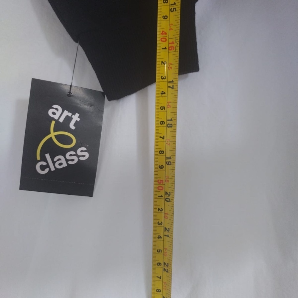 Art class. Smiley World Black girls sweater size 6/7(S). Made in China. - Picture 8 of 9